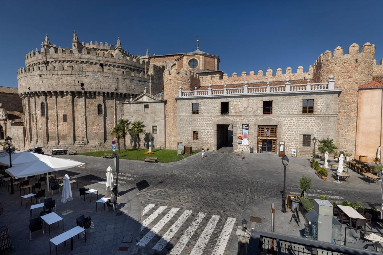 Hostal Restaurante Puerta del Alcázar Ávila Exterior foto
