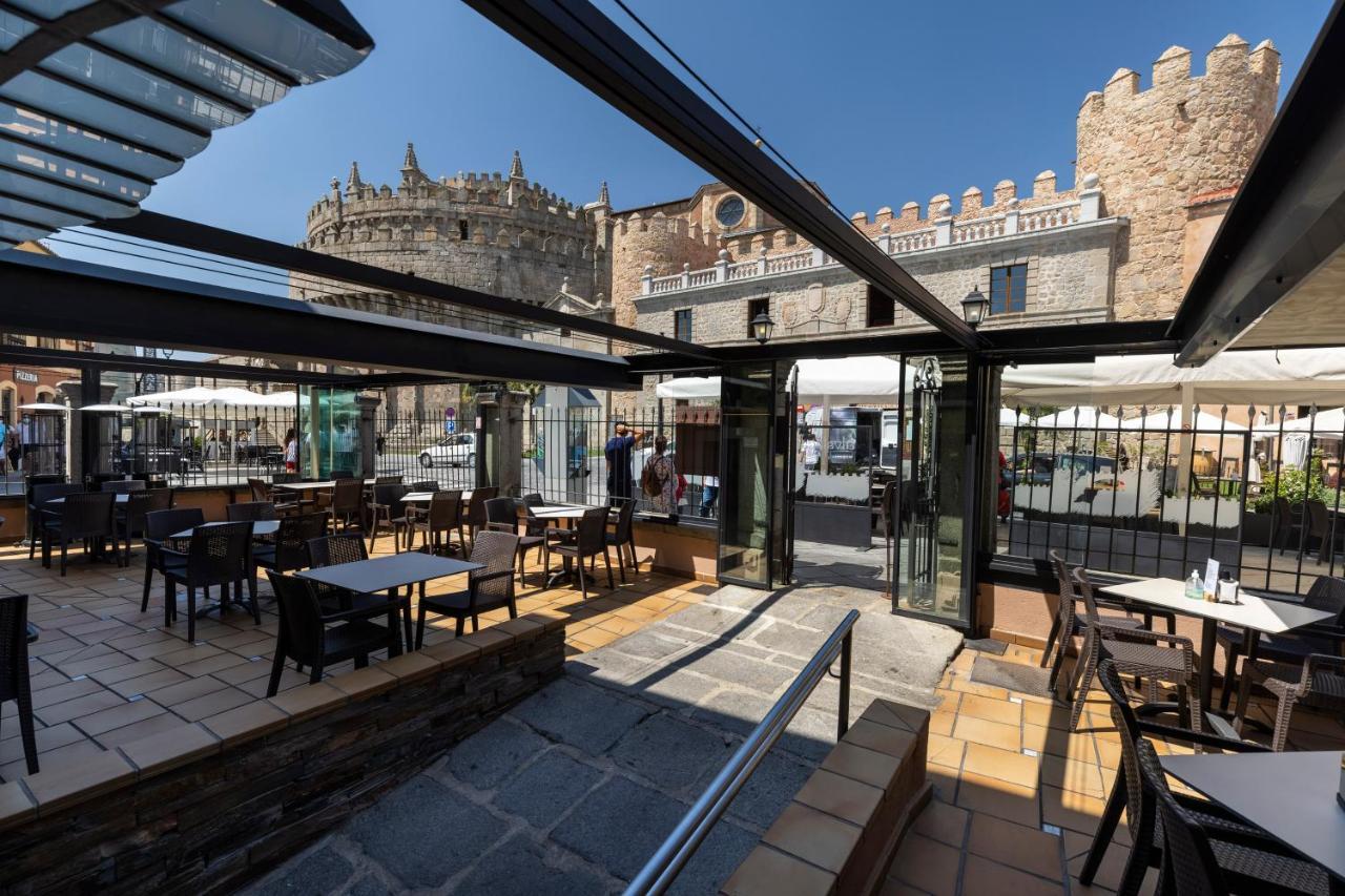 Hostal Restaurante Puerta del Alcázar Ávila Exterior foto