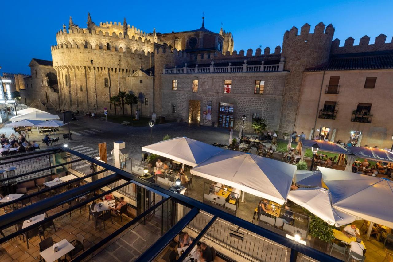 Hostal Restaurante Puerta del Alcázar Ávila Exterior foto