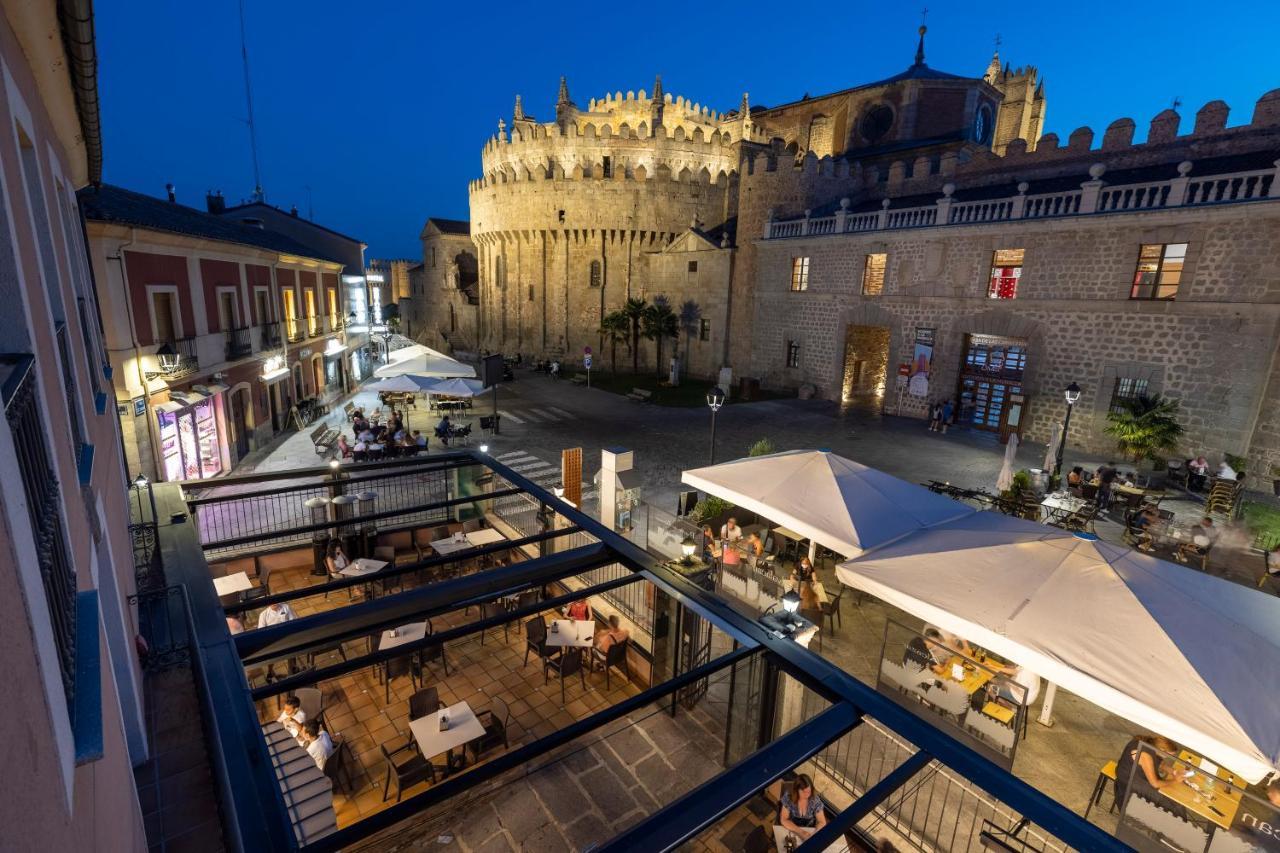 Hostal Restaurante Puerta del Alcázar Ávila Exterior foto