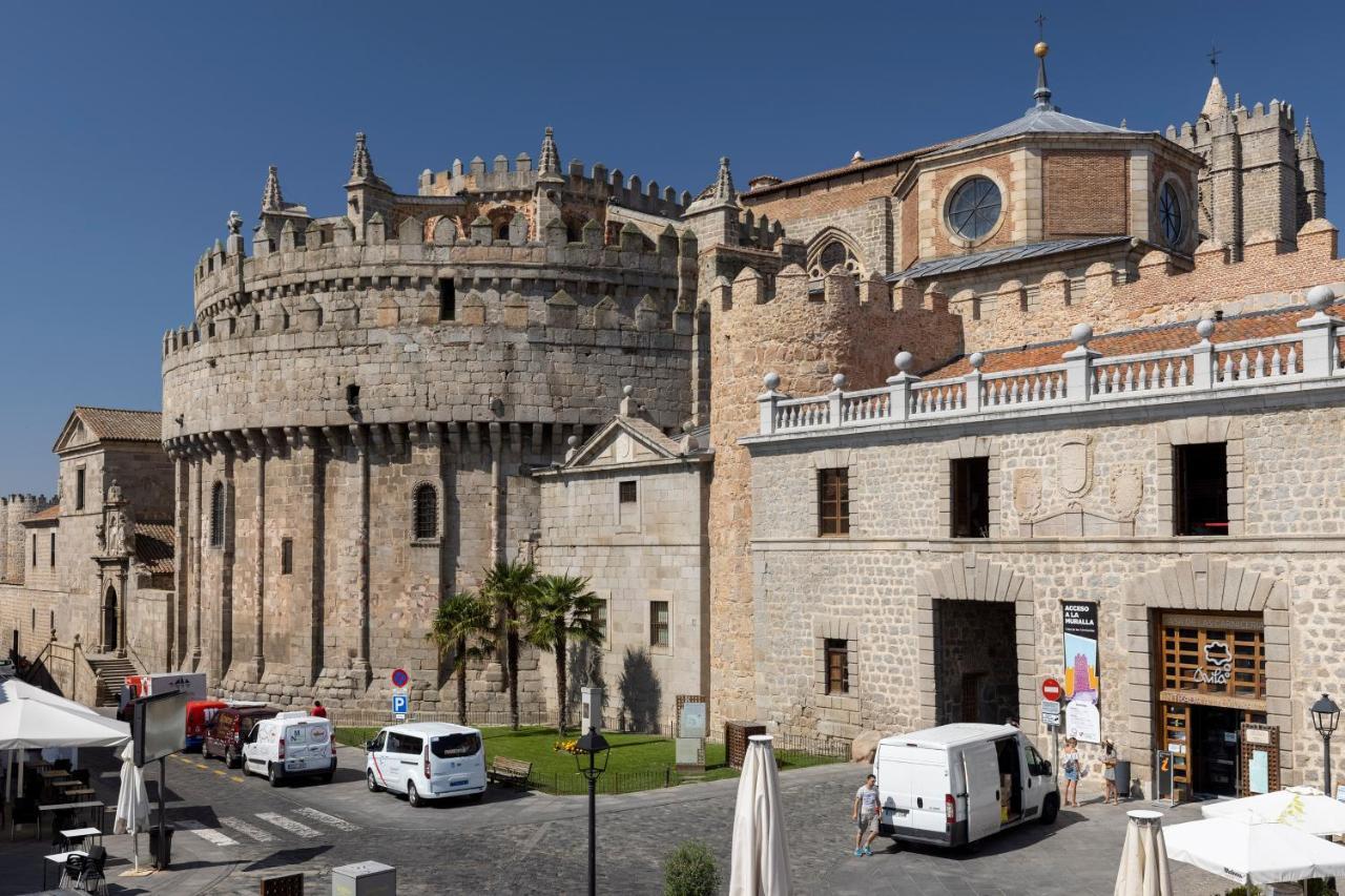 Hostal Restaurante Puerta del Alcázar Ávila Exterior foto